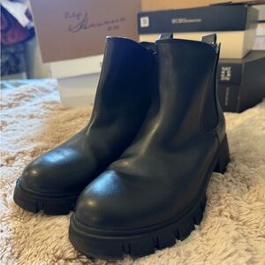 Black vegan Leather Ankle Boots girls size 5